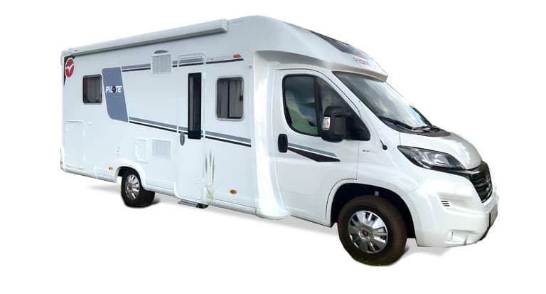 Kamper Pilote P746 Essentiel - at Złotokłos · powiat piaseczyński from €136 / day (590 zł) - Picture 1