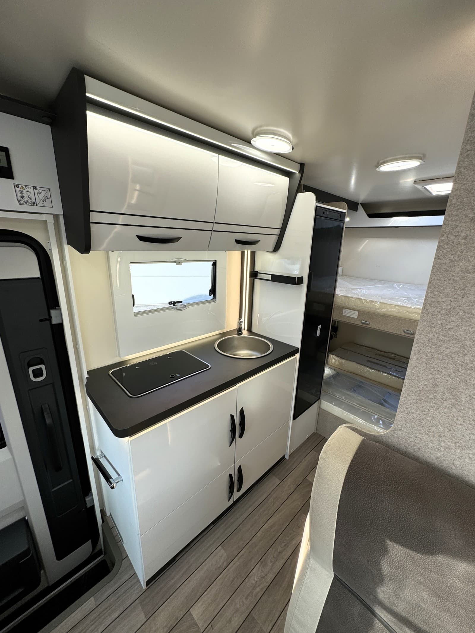 McLouis Glamys 320 2026 Comfort Plus Motorhome Rental Estonia - at Tabasalu alevik · Harju County from 115 € / day - Picture 5