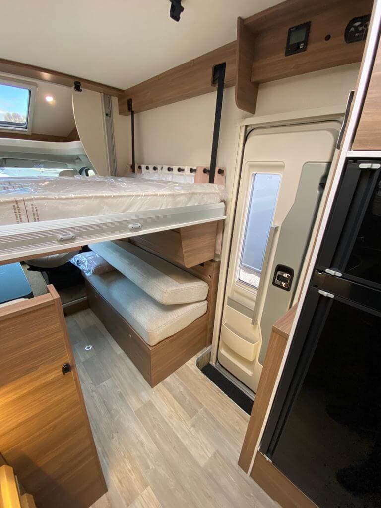 Prestige PILOTE P726 - at Złotokłos · powiat piaseczyński from €136 / day (590 zł) - Picture 4