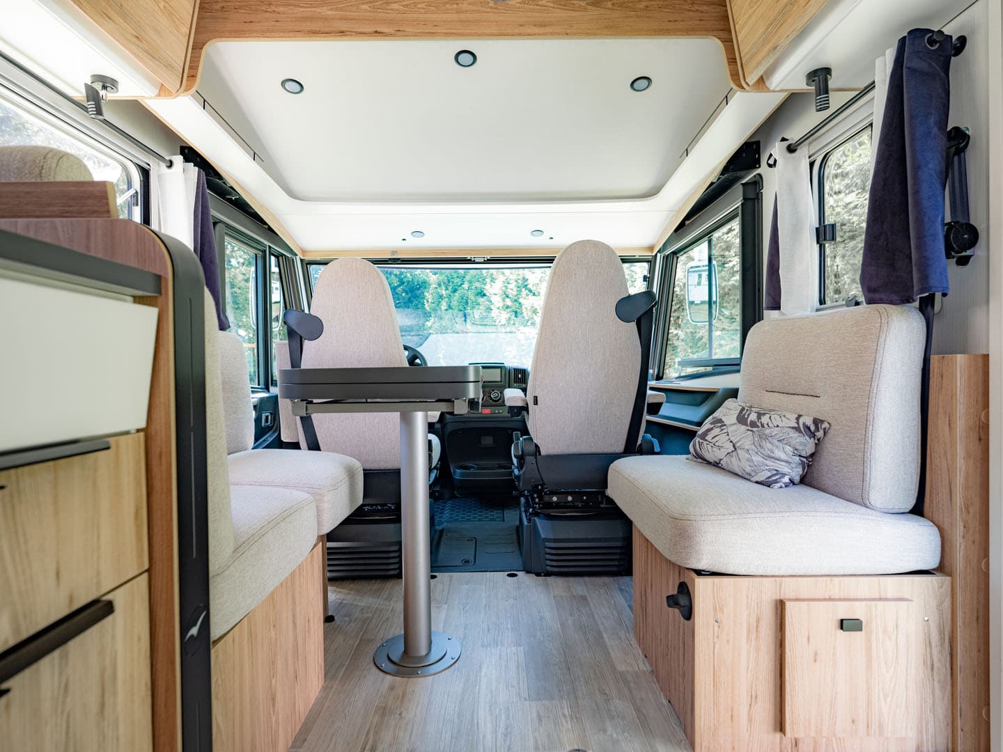 Pilote G740 Premium Integrated Motorhome - at Złotokłos · powiat piaseczyński from €182 / day (790 zł) - Picture 3