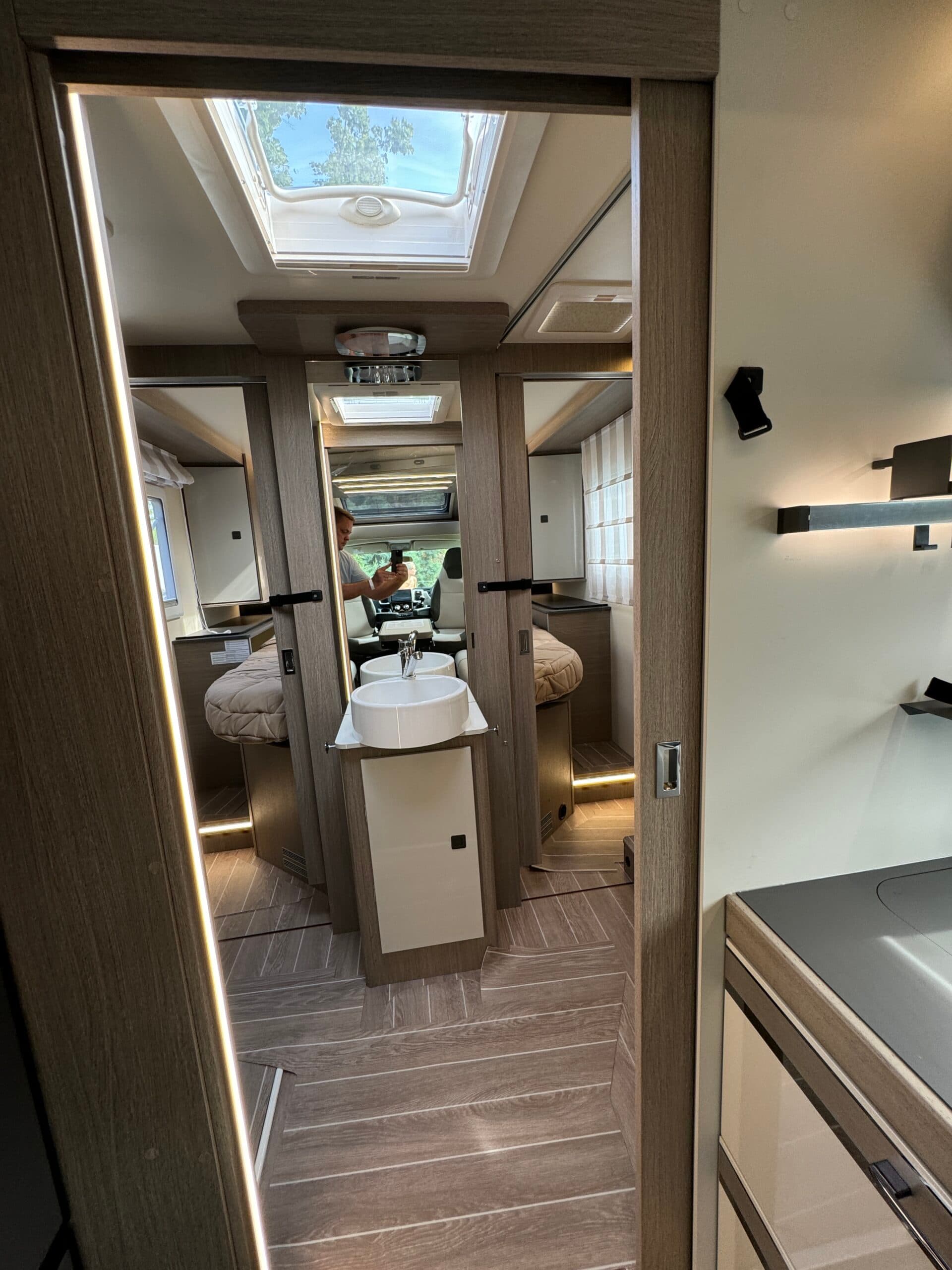 2026 Roller Team Zefiro 266 TL Auto Motorhome Rental Estonia - at Tabasalu alevik · Harju County from 115 € / day - Picture 6