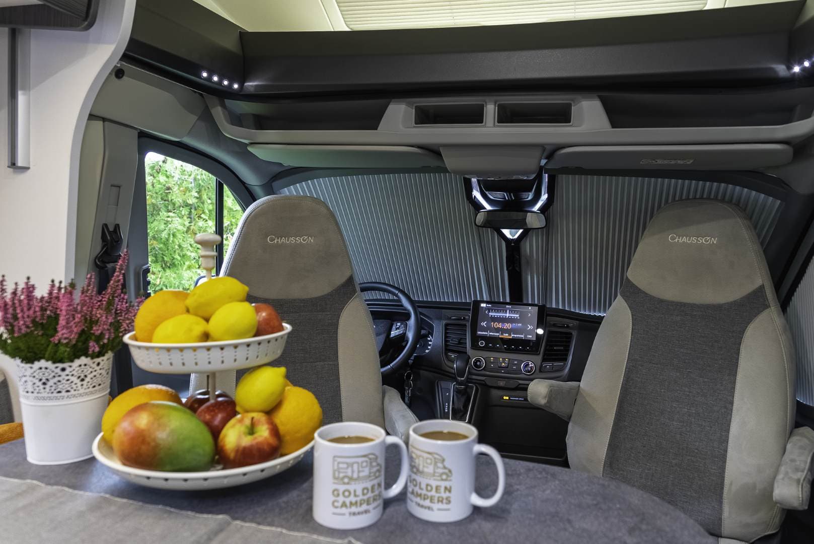 Ford Chausson 627GA Titanium Premium 2022 Rental Poland - at Regenwalde · powiat łobeski from €184 / day (800 zł) - Picture 3