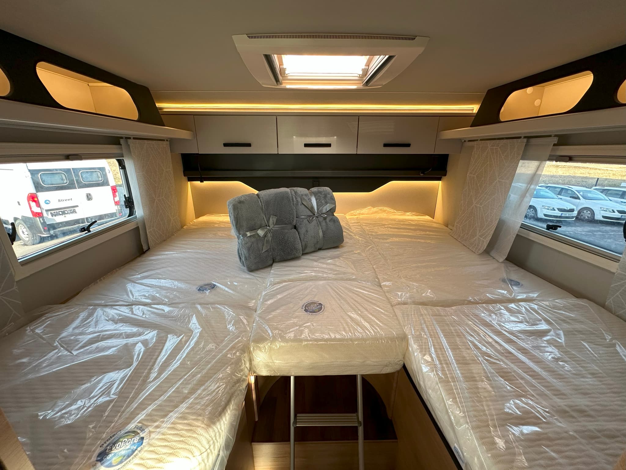 Knaus Live TI 650 MEG Platinium Selection - at Saku Parish · Jälgimäe küla from 150 € / day - Picture 4