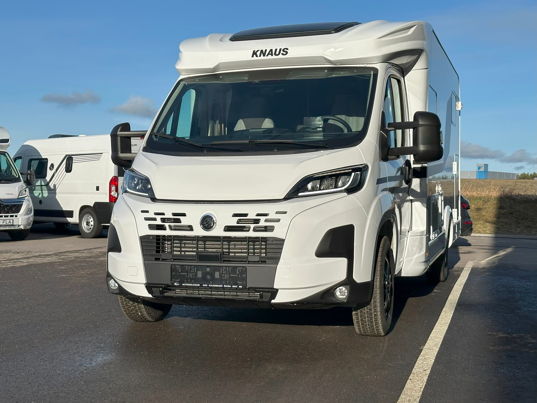 Knaus Live TI 650 MEG Platinium Selection - at Saku Parish · Jälgimäe küla from 150 € / day - Picture 2