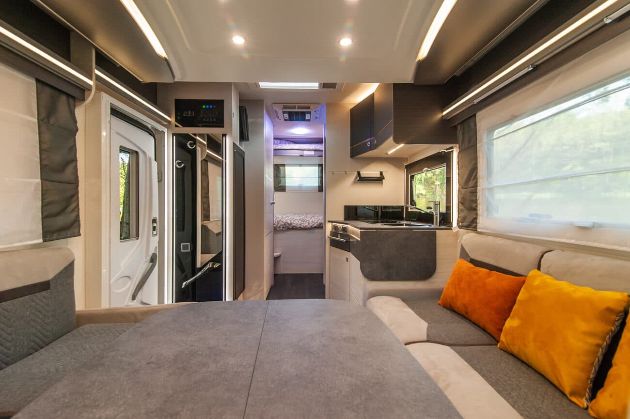 Ford Challenger 380 Graphite Premium Motorhome Rental Poland - at Regenwalde · powiat łobeski Contact host - Picture 2