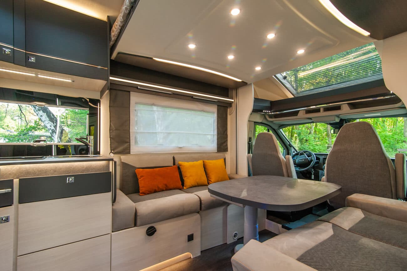 Ford Challenger 380 Graphite Premium Motorhome Rental Poland - at Regenwalde · powiat łobeski Contact host - Picture 3